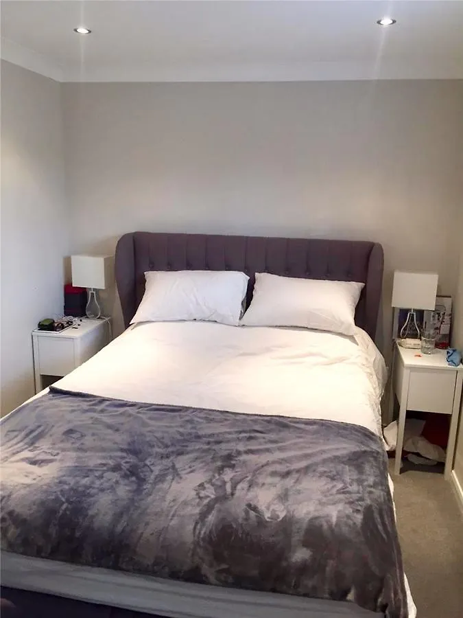 2 Bedroom House In Haymarket Accommodates 4 Edinburgh 0*,